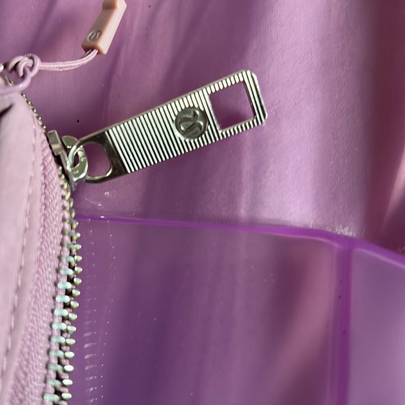 Lululemon - Picture 4 of 11